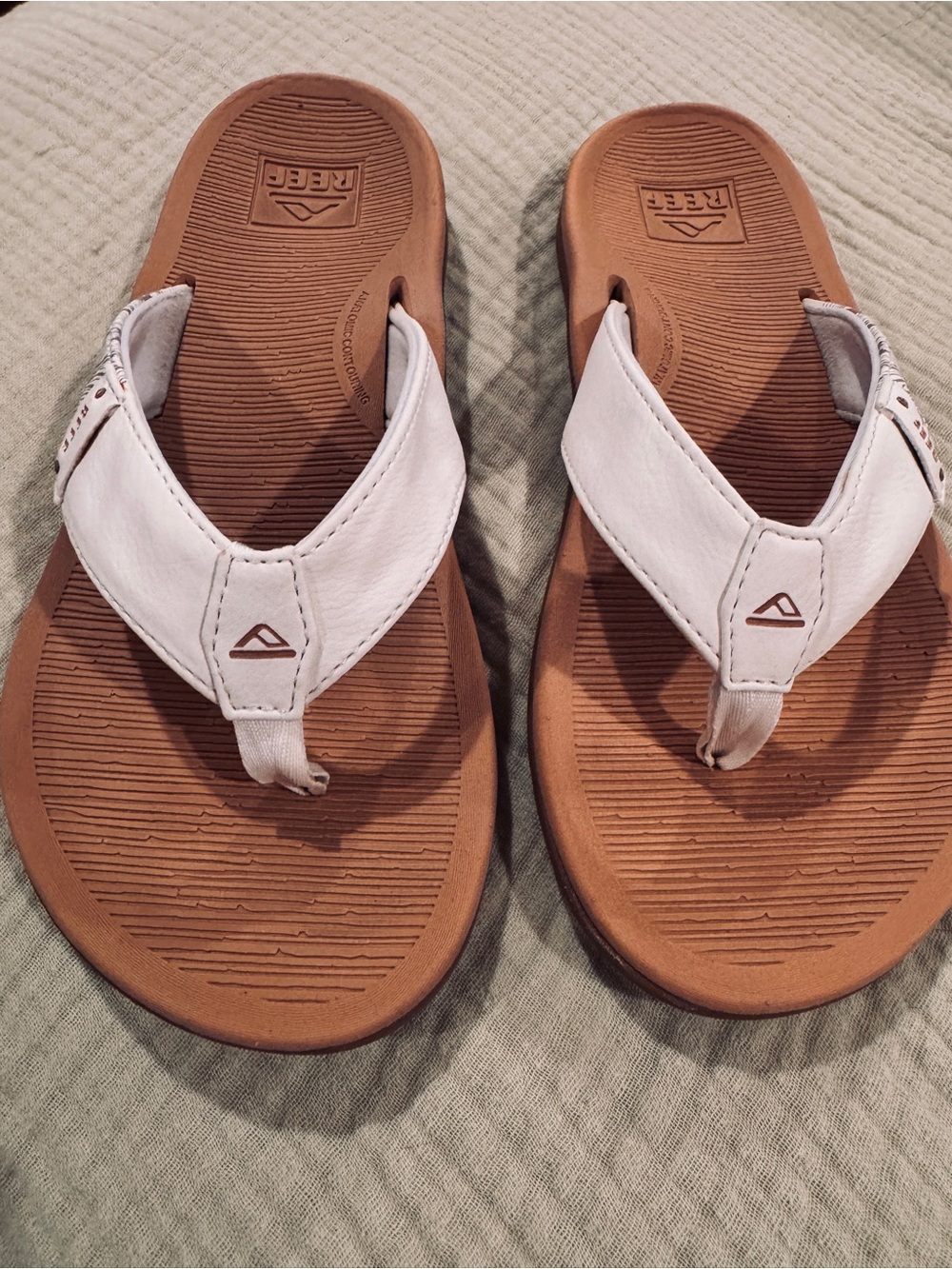 Reef Women's White Strap Tan Footbed Sandals